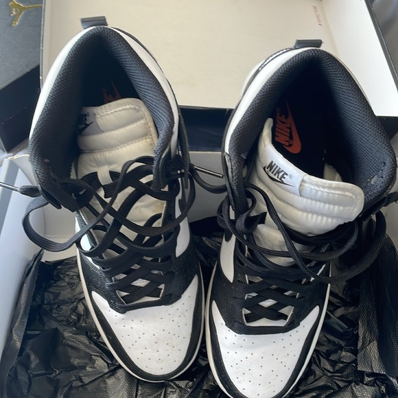 Nike Air Jordan’s - Picture 2 of 5